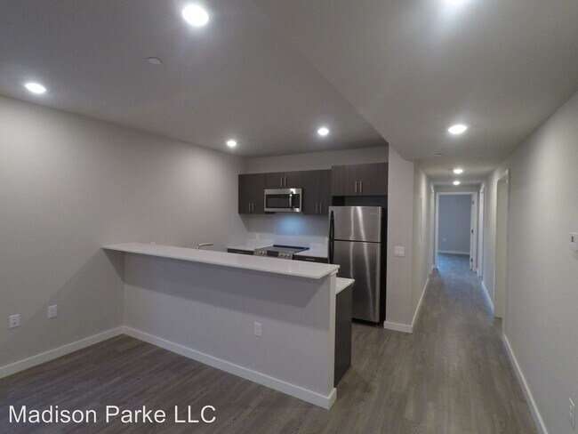 Building Photo - 133 S 46th St
