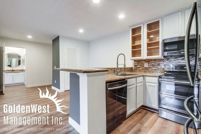 Foto del edificio - Stunning 2Bdm 2Ba Condo in the Community o...