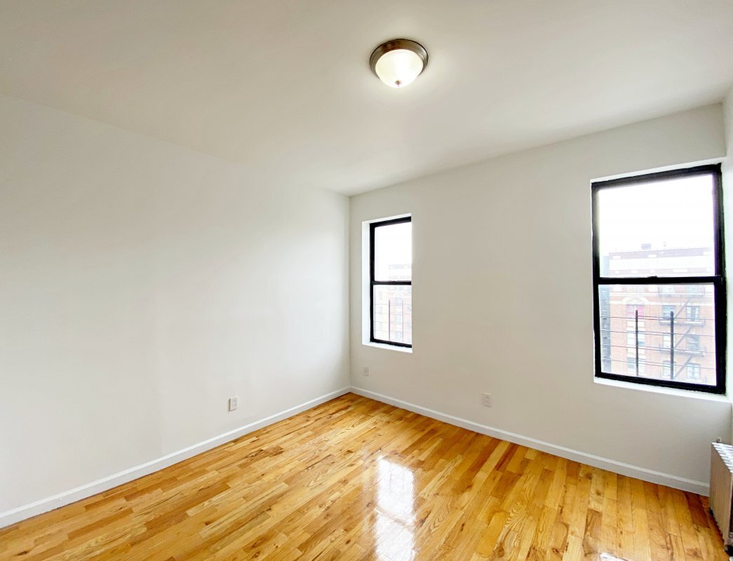 Building Photo - 560 W 163rd St