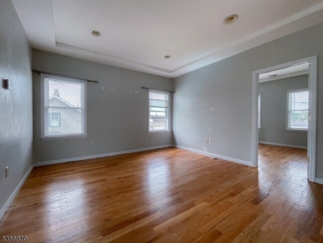 Foto del edificio - 560 Forest St