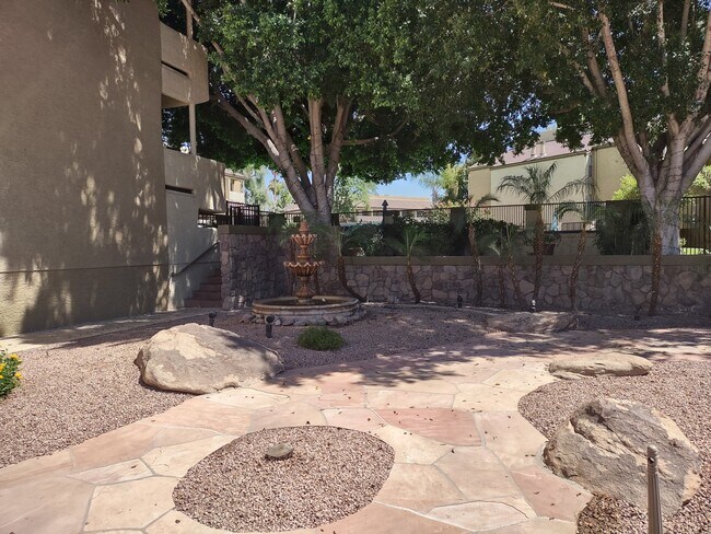 Building Photo - 1331 W Baseline Rd