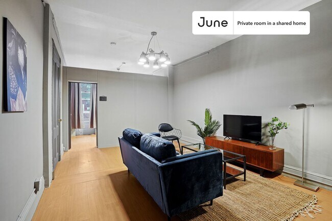 Foto del edificio - Room in Shared 4 bed/1 bath home