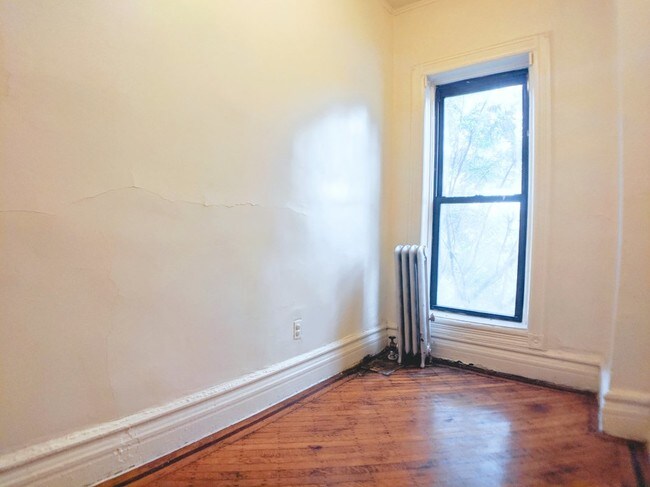 Building Photo - 30 Edgecombe Ave