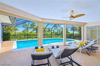 Building Photo - 2125 Marina Dr