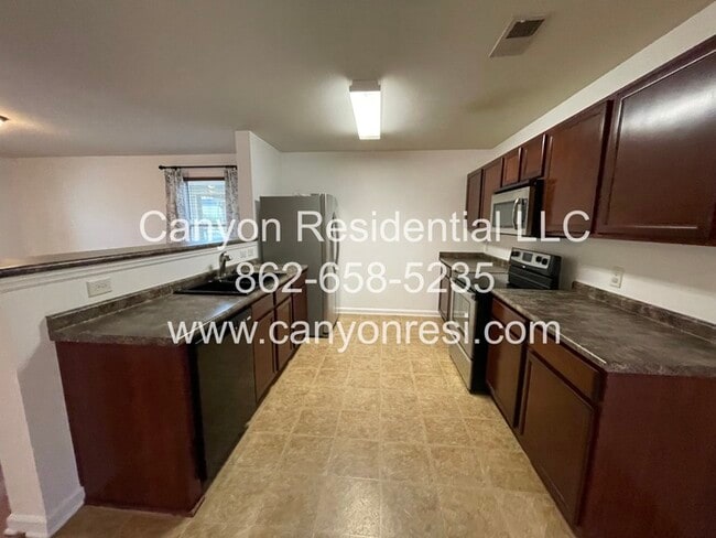 Building Photo - 177 Sagebrook Dr