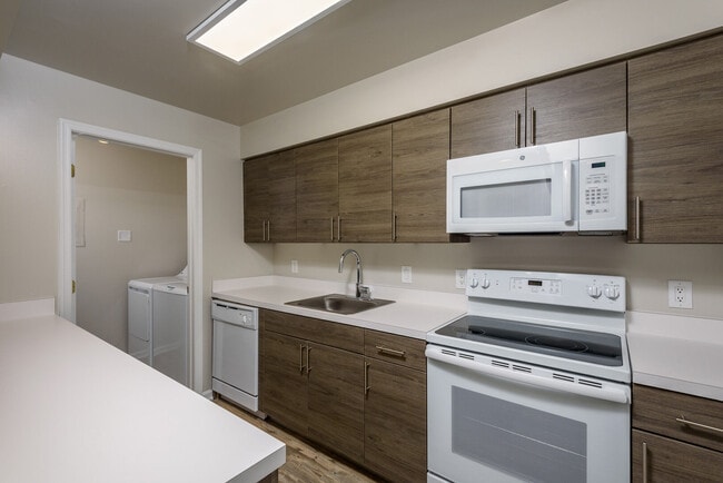 Building Photo - Exeter Village Apartments