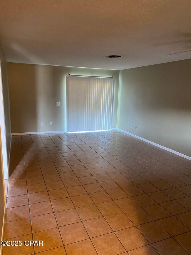 Foto del edificio - 1930 W 24th St