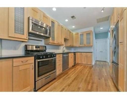 Primary Photo - 119 Dorchester St