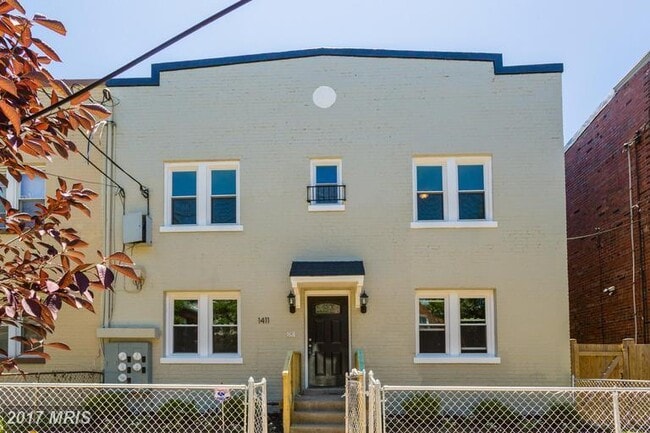 Building Photo - 1411 Ridge Pl SE