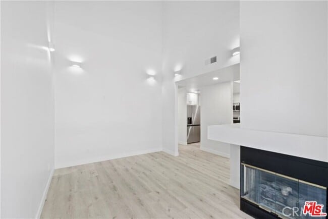 Foto del edificio - 4557 Haskell Ave