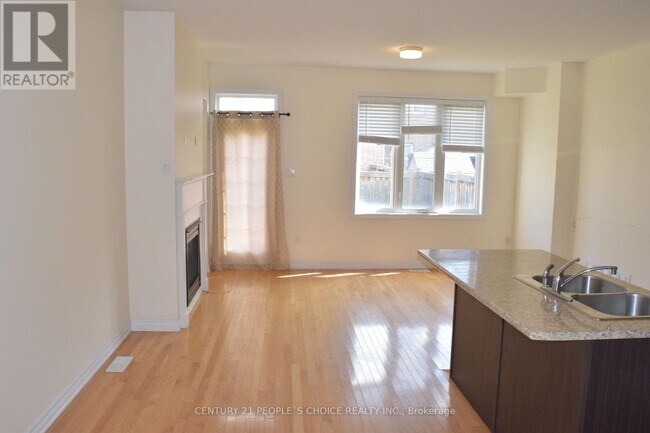 Photo du bâtiment - 20 Munch Pl