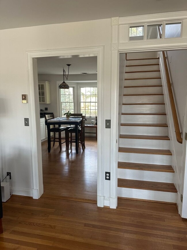 Building Photo - Beautiful Annapolis Home