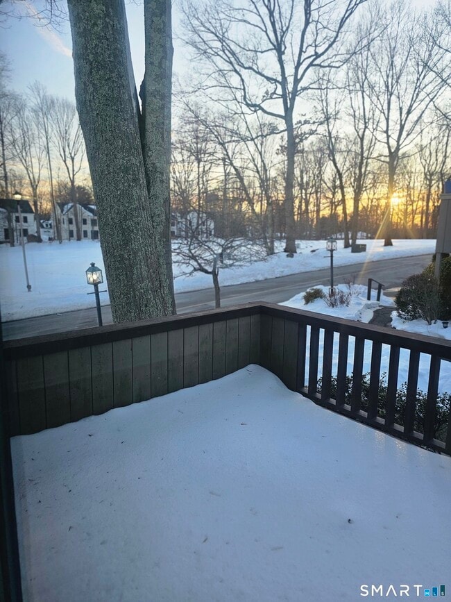 Building Photo - 663 N Trail