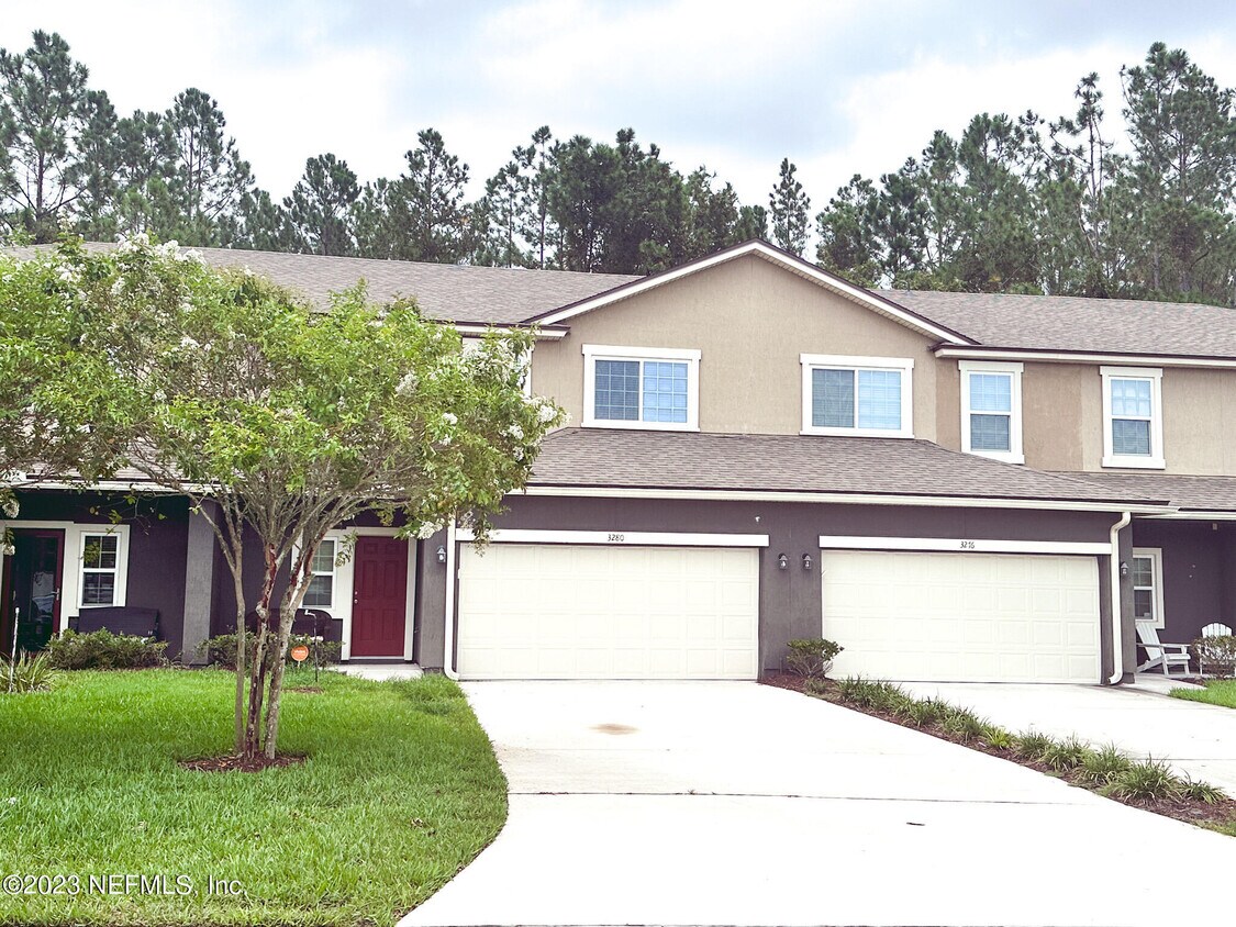 Primary Photo - 3280 Chestnut Ridge Way