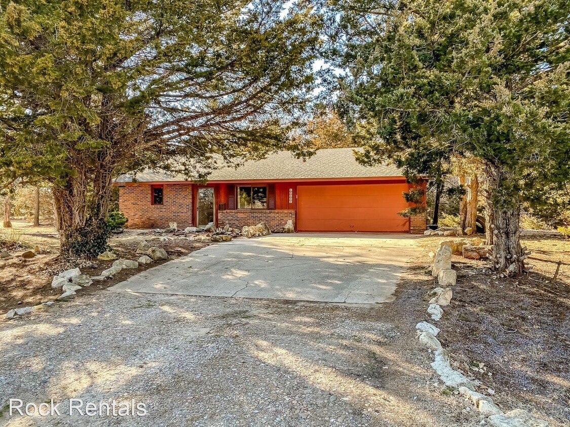 Primary Photo - 3 br, 2 bath House - 10171 Golden Arrow Dr
