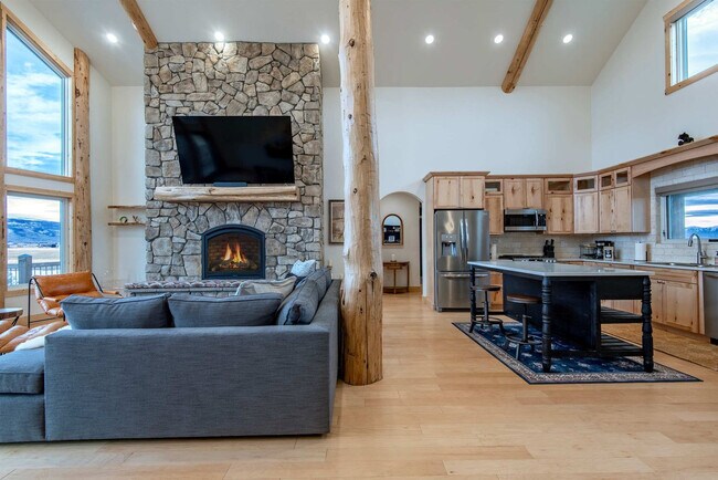 Foto del edificio - 4535 Roxanne St