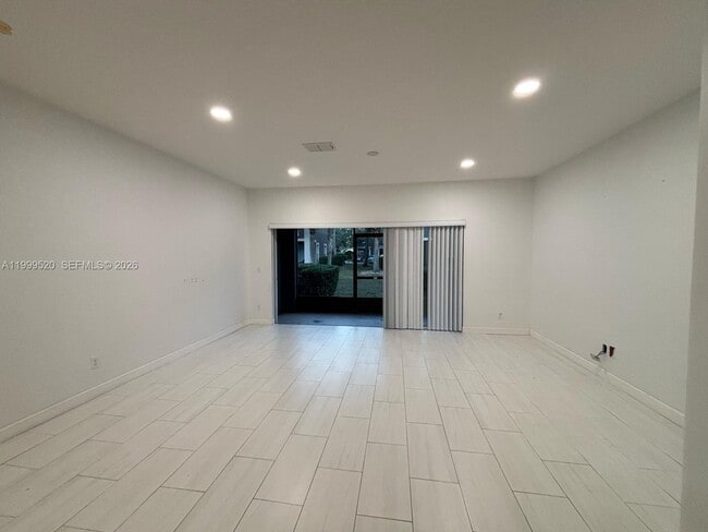 Building Photo - 3583 Victoria Pines Dr