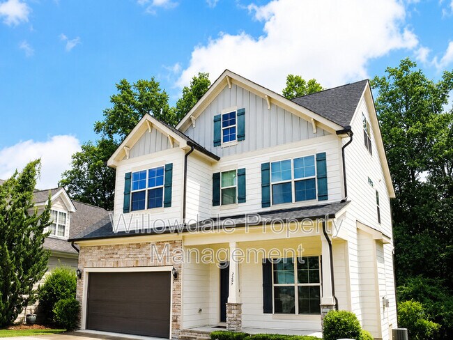 Building Photo - 717 Minerva Dale Dr