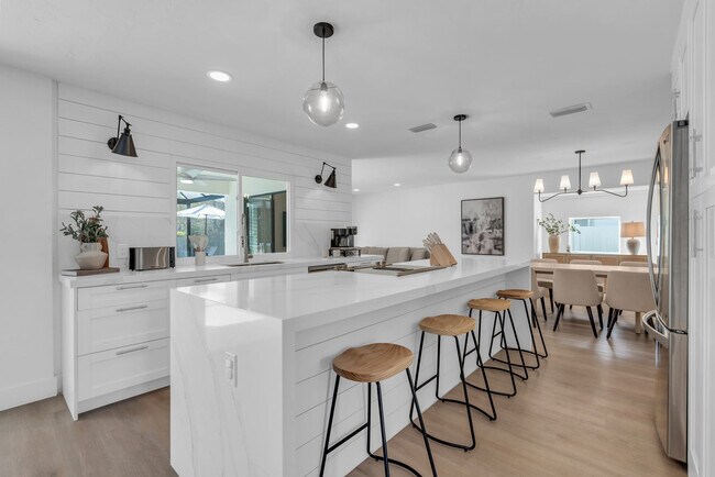 Foto del edificio - 27128 Edenbridge Ct