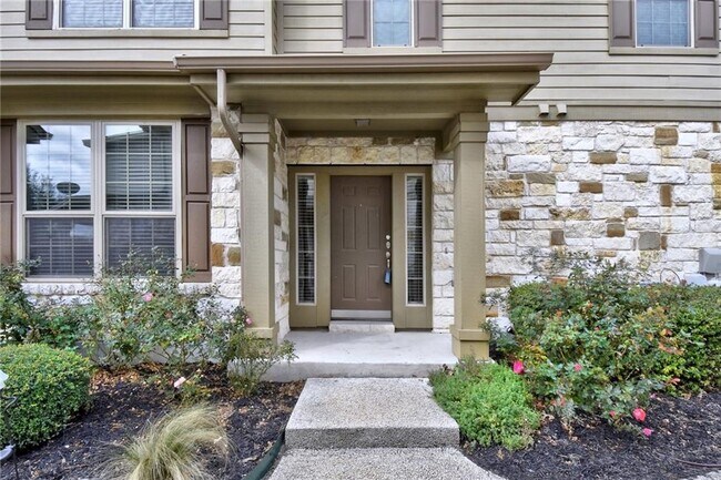 Building Photo - 3101 Davis Ln