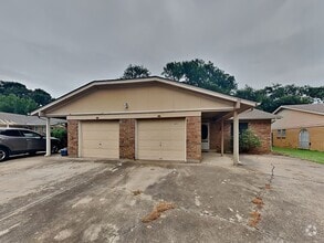 Building Photo - 712 Billie Ruth Ln