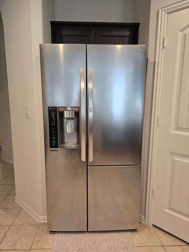 Foto del edificio - 6911 Longfellow Ranch Rd