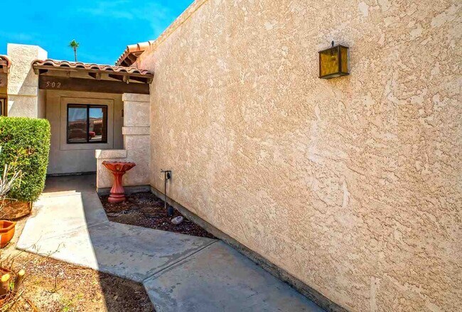 Foto del edificio - 502 W 37th St