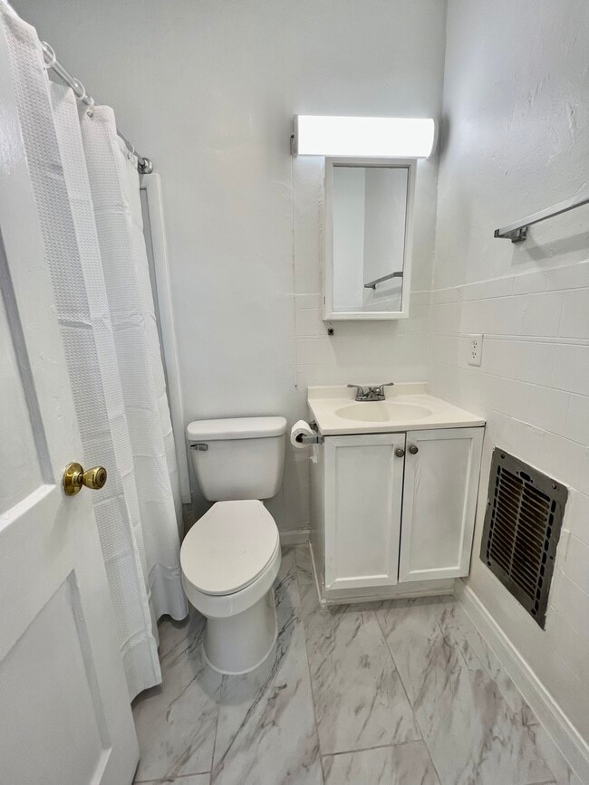 Foto del edificio - 2209 S Ridgeley Dr