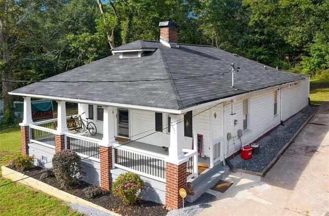 Building Photo - 2151 Pryor Rd SW