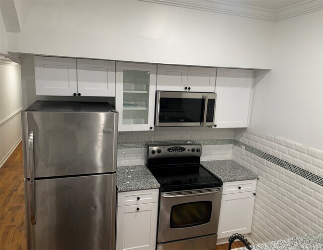 Building Photo - 4009 Haverford Ave