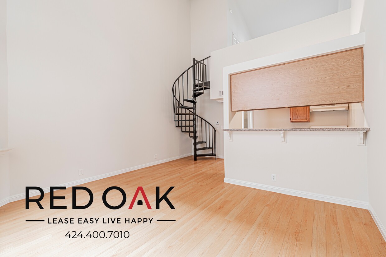 Foto principal - 4651 Cahuenga Blvd