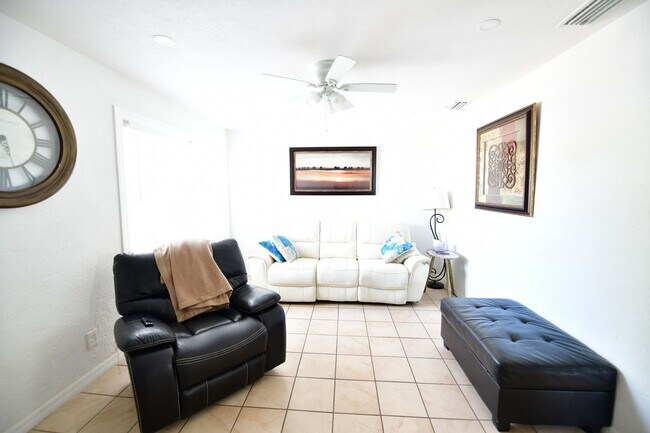 Foto del edificio - 7216 9th Ave N