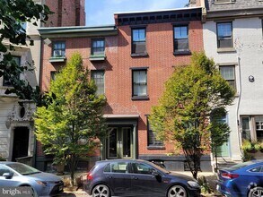 Building Photo - 338 S 16th St