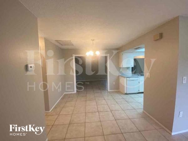 Building Photo - 798 Chevy Chase St NW