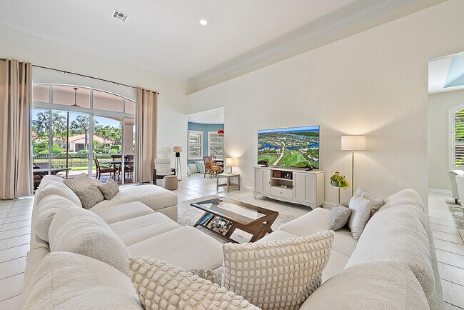Foto del edificio - 167 N Village Way