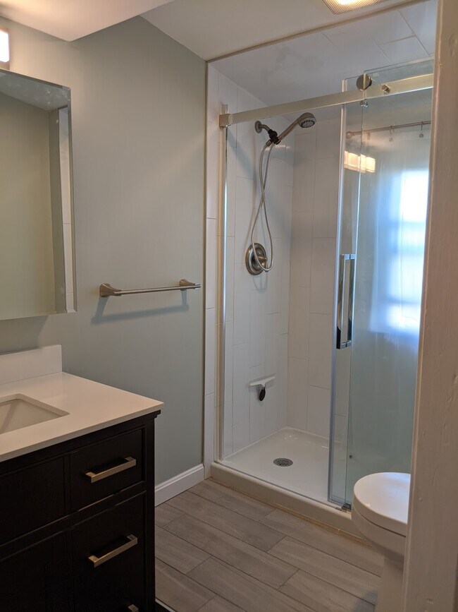 Bathroom - 317 Beacon St