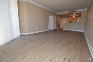 Building Photo - 220 E Flamingo Rd