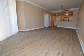 Building Photo - 220 E Flamingo Rd