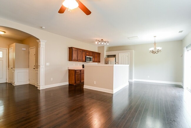 Foto del edificio - 7035 Winding Cedar Tr