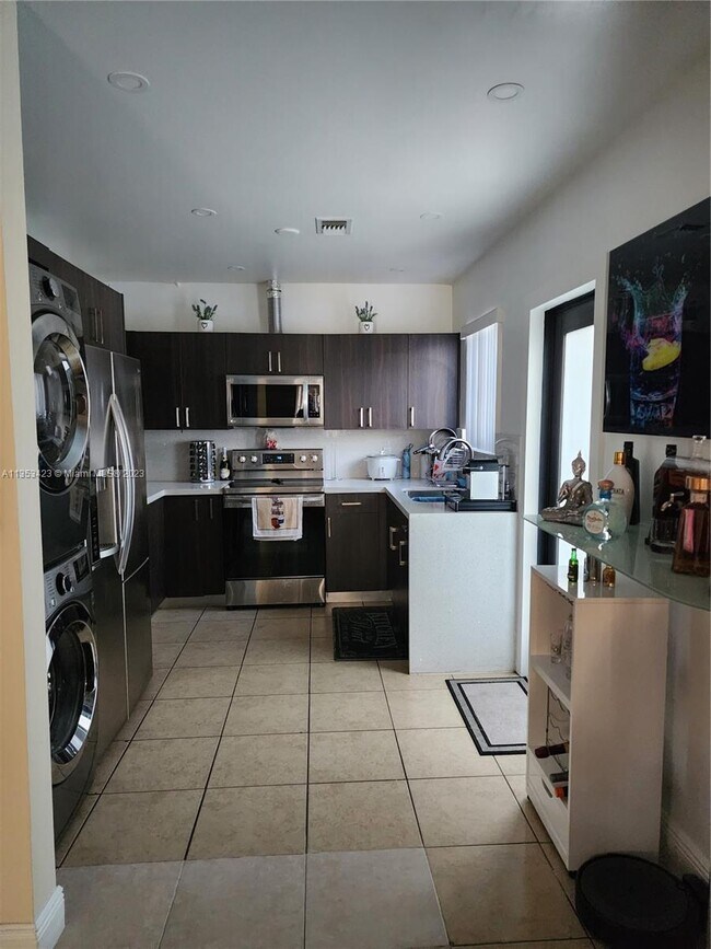 Foto del edificio - 310 SW 36th Ave