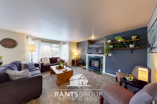 Foto del edificio - Centrally Located Townhome in Tumwater – L...