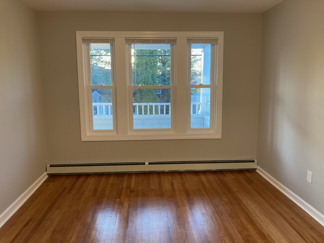 Living Room with lots of Natural Light - 185 Calef Rd