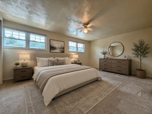 Building Photo - Amazing 2 BR Apartment at Regency Place! Great Plum Location! Central A/C & MORE! CALL TODAY!