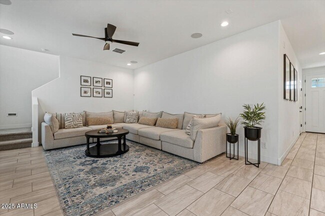 Foto del edificio - 10994 W McKinley St