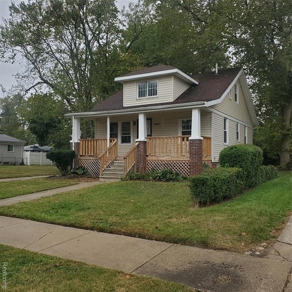 Foto del edificio - 15833 Winthrop St