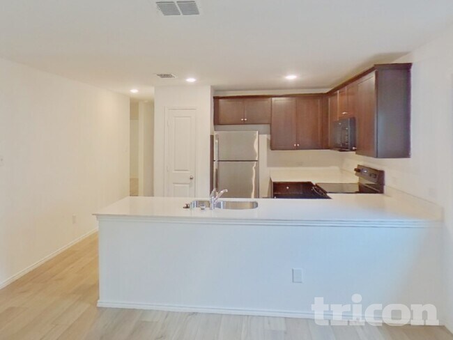 Foto del edificio - 617 Dashwood Dr