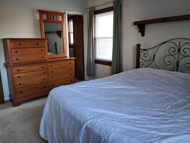 Foto del edificio - 242 Placid Ct
