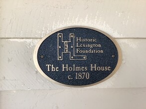 Building Photo - 205 Fuller St
