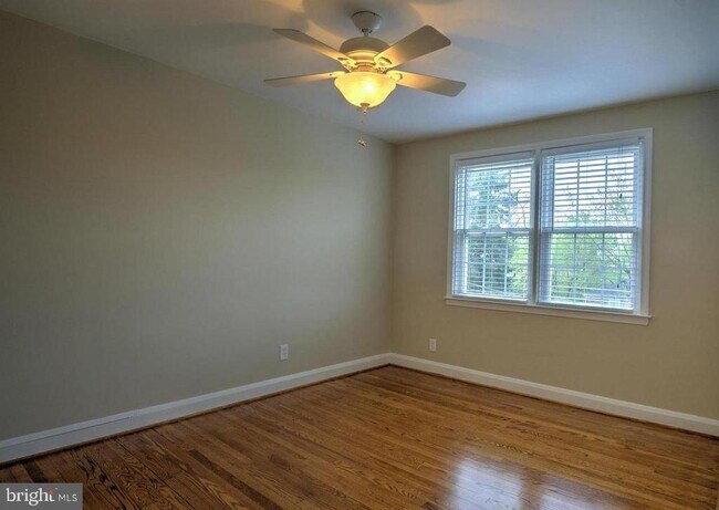 Building Photo - 360 Old Trail