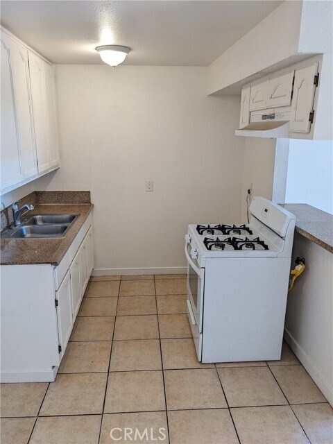 Foto del edificio - 1708 Pine Ave